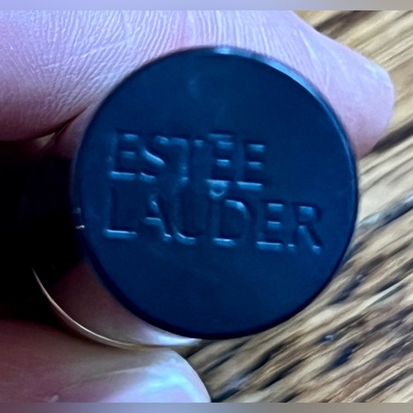 Estee Lauder Pure Color Envy Sculpting Lipstick #440 Irresistible, 0.12 Ounce - Picture 4 of 5